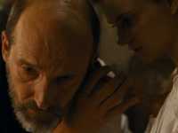 �����